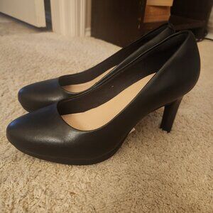 Clarks' Ambyr Joy Black Pump Size 7.5w Brand New